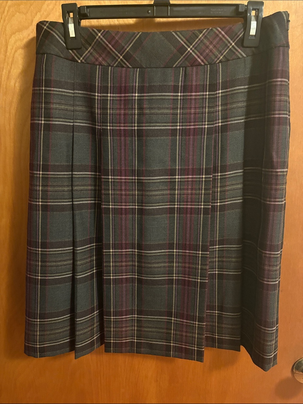 Brooks Brothers “363”Olive green, burgundy ,and gray Plaid Pleated A-Line Skirt